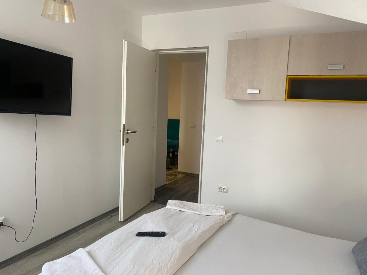 The Vintage - Wonderful Apartment In Best Location Craiova Kültér fotó