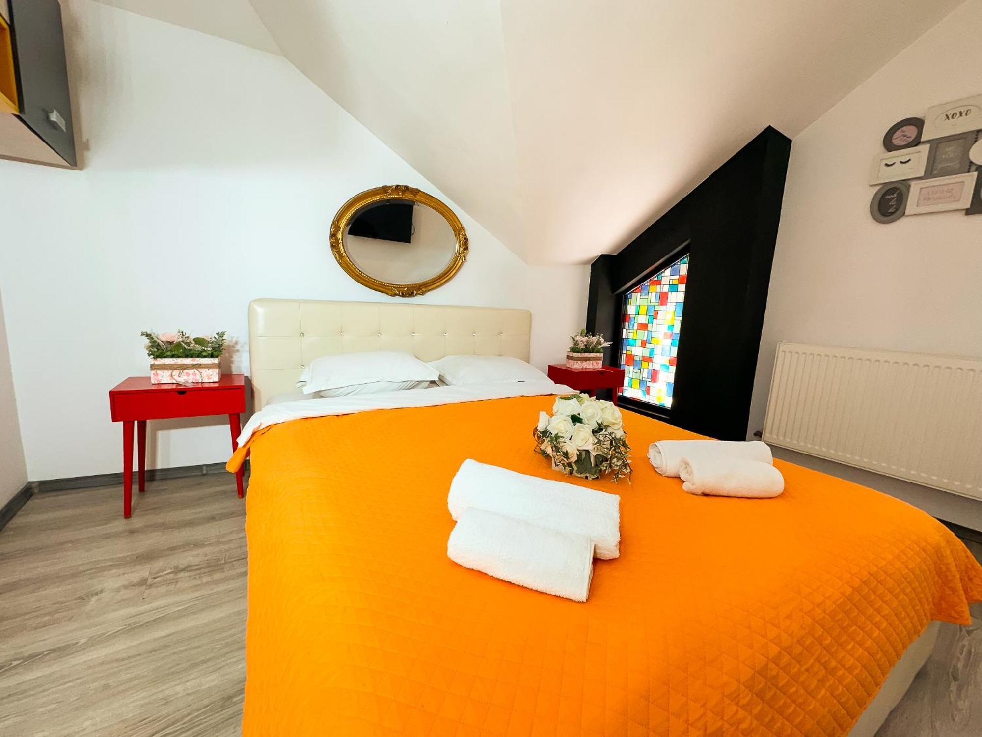 The Vintage - Wonderful Apartment In Best Location Craiova Kültér fotó